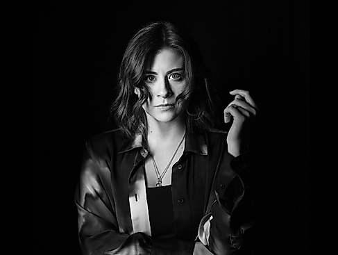 Emily Rudolf web 1920x1080px