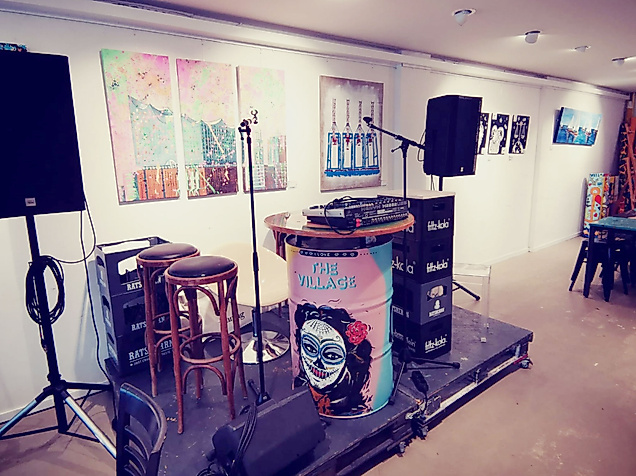 poi-the-village-bühne-new-web-2500x1500