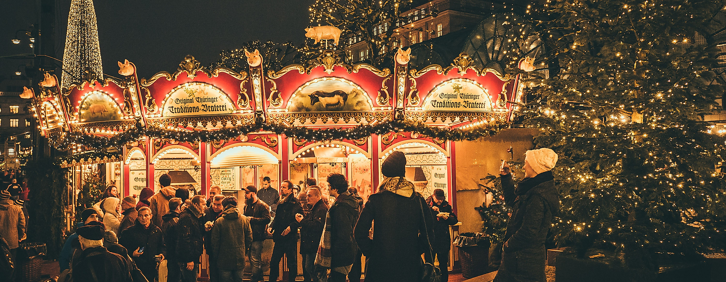 weihnachtsmarkt-rathausmarkt_holy-hamburg-crazy-christmas_c-2018-geheimtipp-hamburg-3