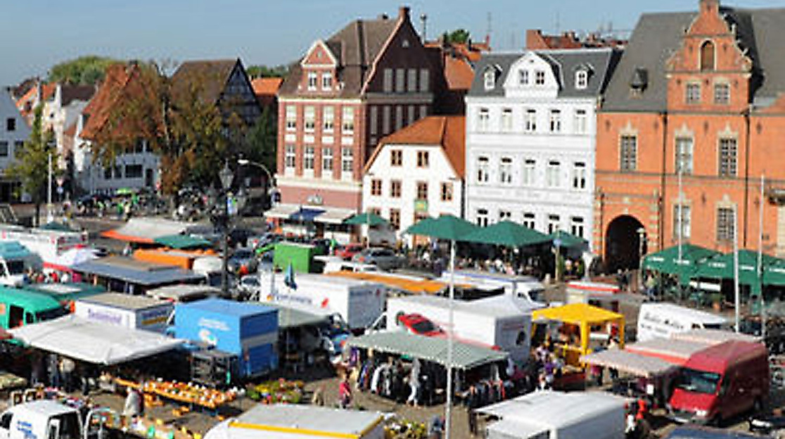 Wochenmarkt(c)Stadt-Glückst