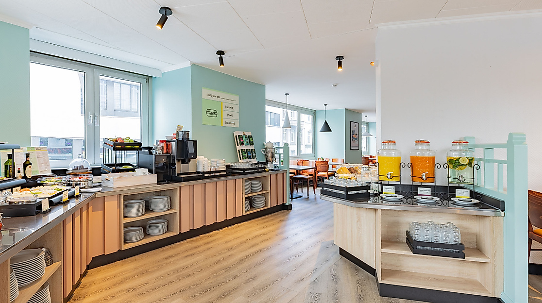 Garner Hotel Hamburg - Graf Moltke: breakfast