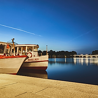 Evening boat tour on the Alster