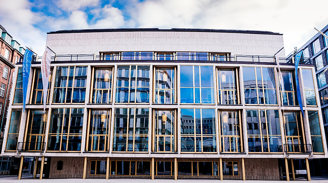 hamburgische-staatsoper-tagscniklas-marc-heinecke_4