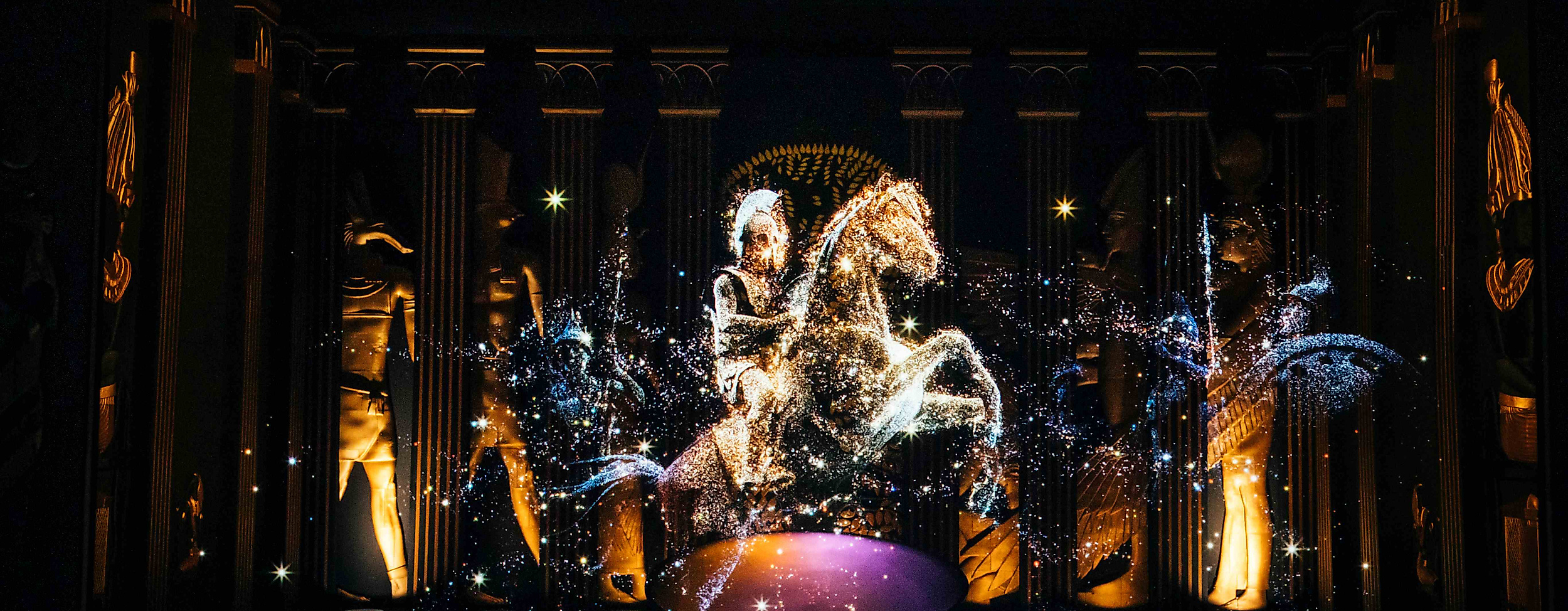 MAD - CLEO - HOLOGRAMA 2