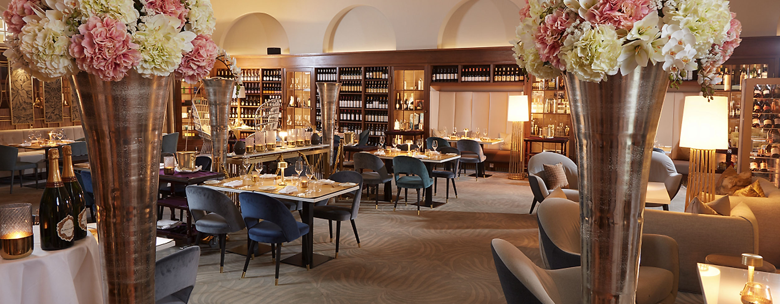 poi-the-dining-room-restaurant-empfang-klein-web-2500x1500