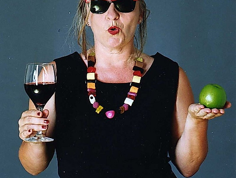 Last Call – Year-End Special by and featuring Helga Siebert