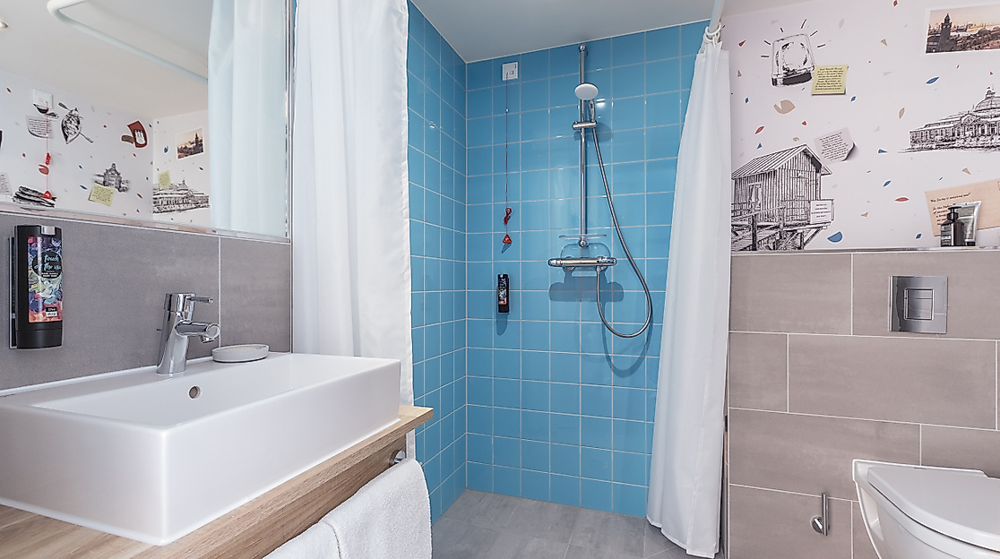 Holiday Inn - the niu, Yen Hamburg: Disabled-friendly bath room
