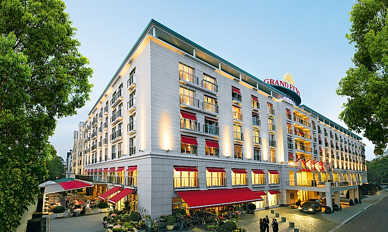 Hotel GRAND ELYSEE Hamburg: Exterior view